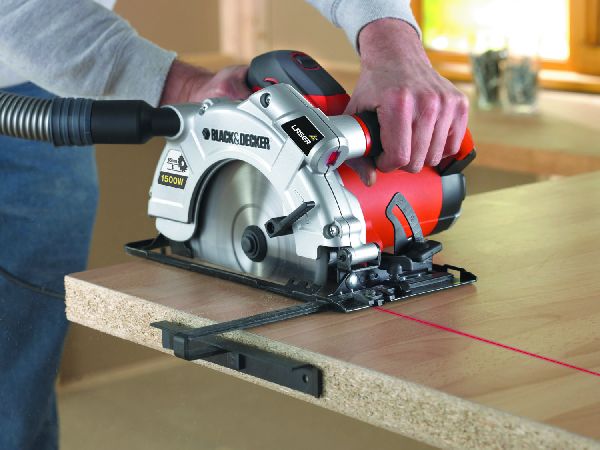 Black & Decker Ks1500Lk Handcirkelzaag | Bekijk Review!